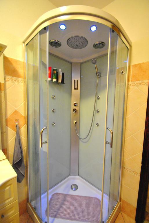 לינה וארוחת בוקר Magliolo Casa Vacanze L'Agrifoglio חדר תמונה