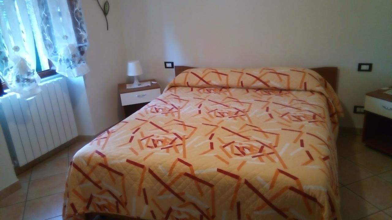 לינה וארוחת בוקר Magliolo Casa Vacanze L'Agrifoglio מראה חיצוני תמונה