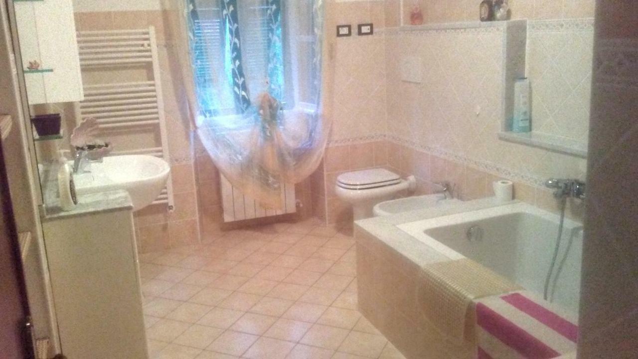 לינה וארוחת בוקר Magliolo Casa Vacanze L'Agrifoglio מראה חיצוני תמונה
